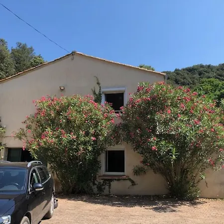Palies House - Piscine & Nature A *